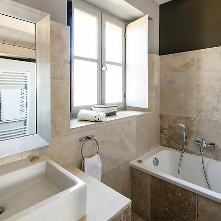 Chateau Des Cinq Cantons Guest house 4*