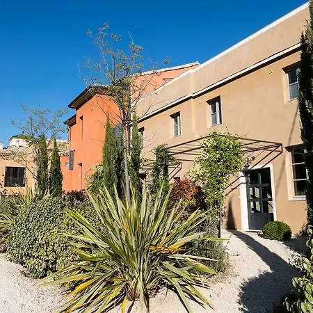 Chateau Des Cinq Cantons 4*