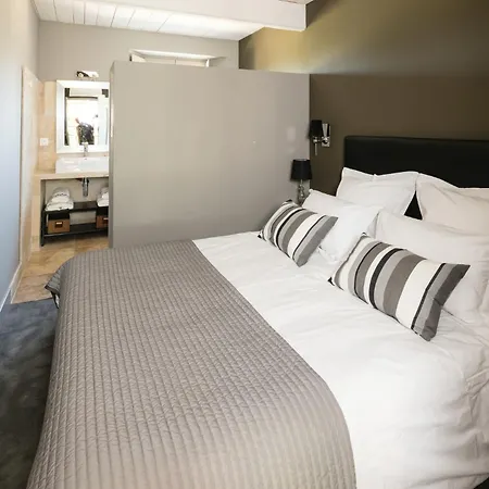 Chateau Des Cinq Cantons 4* Carpentras