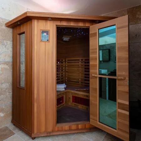 Chateau Des Cinq Cantons Guest house