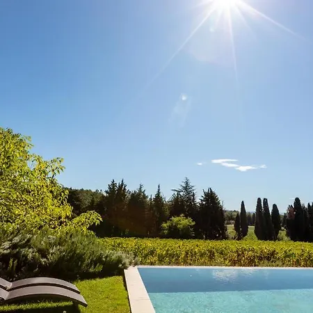 Chateau Des Cinq Cantons